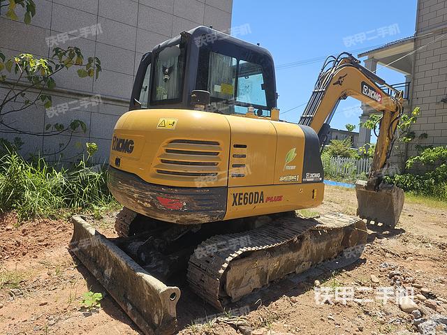 整机右后45°（整机外观）