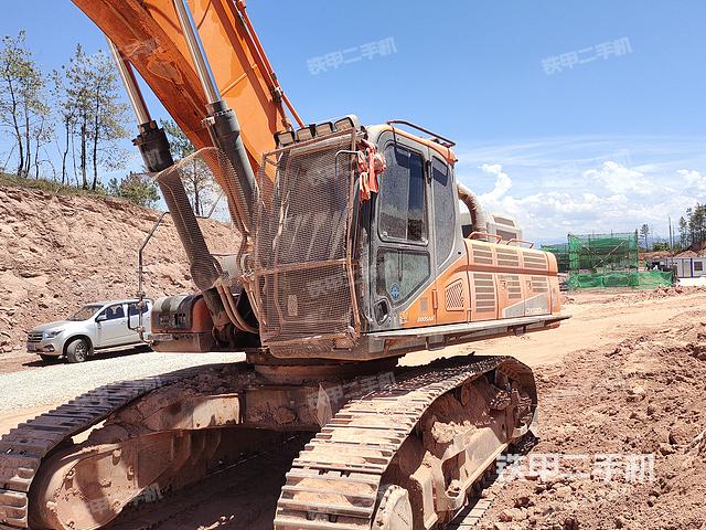 驾驶室整体（整机外观）