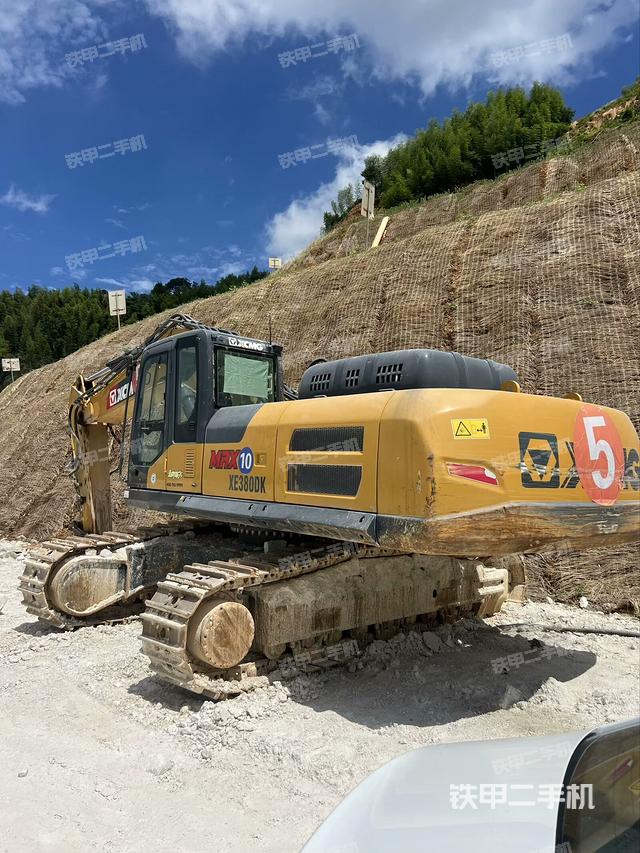 单侧履带整体（整机外观）