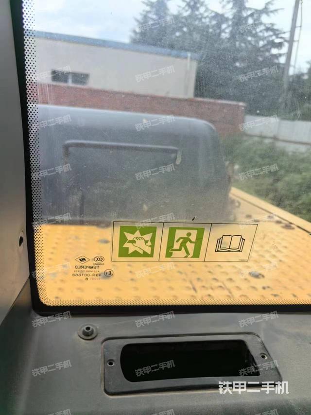 后窗玻璃角標(biāo)（駕駛室部分）