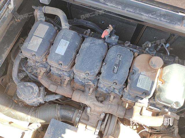 发动机整体俯视（整机外观）