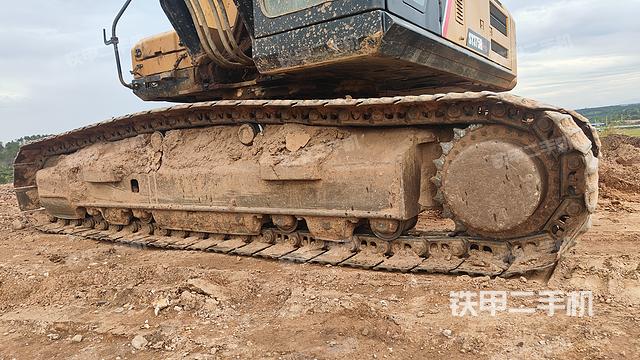 单侧履带整体（整机外观）