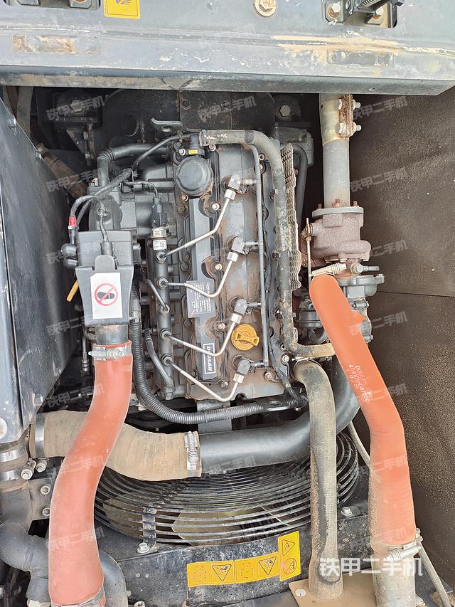 发动机整体俯视（整机外观）