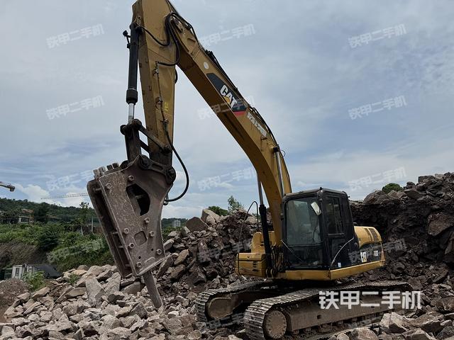 卡特彼勒323DL挖掘机
