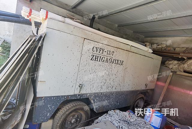 整机右后45°（设备外观及核心部件）