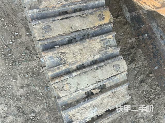 单侧履带整体（整机外观）