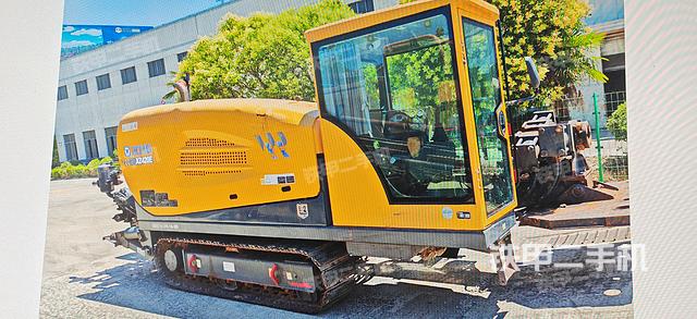 整机右侧（设备外观及核心部件）