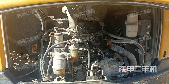 驾驶室整体（整机外观）