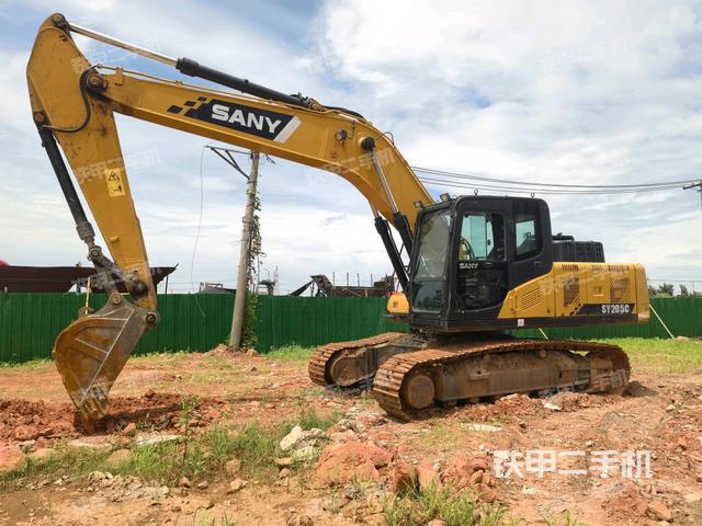 三一重工SY205C挖掘机