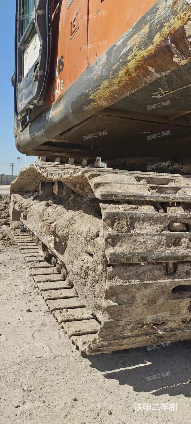 单侧履带整体（整机外观）