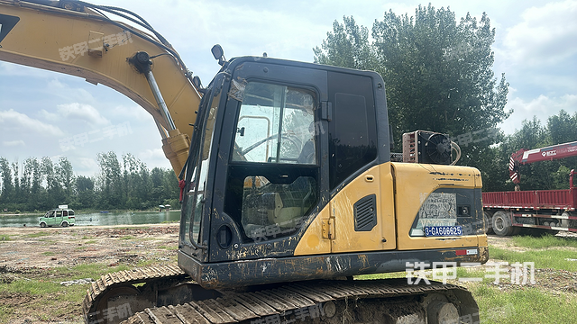 驾驶室整体（整机外观）