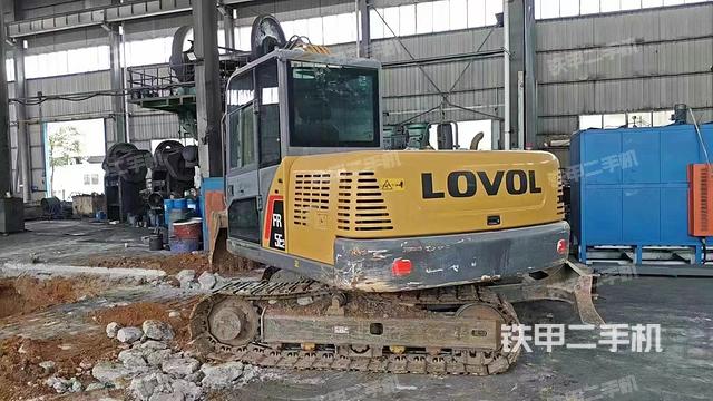 驾驶室顶部（整机外观）