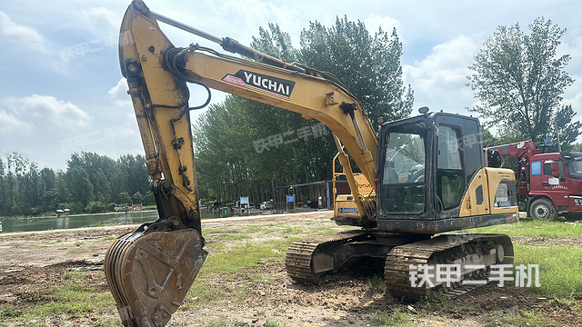 玉柴YC135-9挖掘机