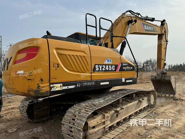 单侧履带整体（整机外观）