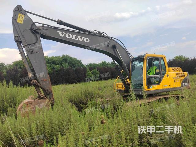 沃尔沃EC210BLC挖掘机