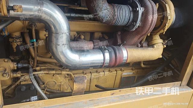 发动机右侧（整机外观及大件）