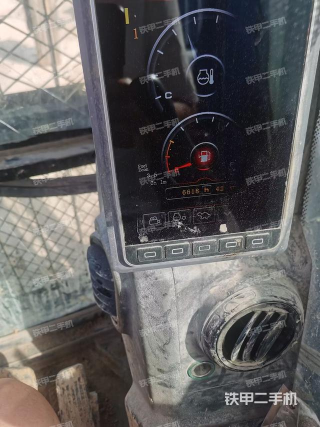 驾驶室整体（整机外观）