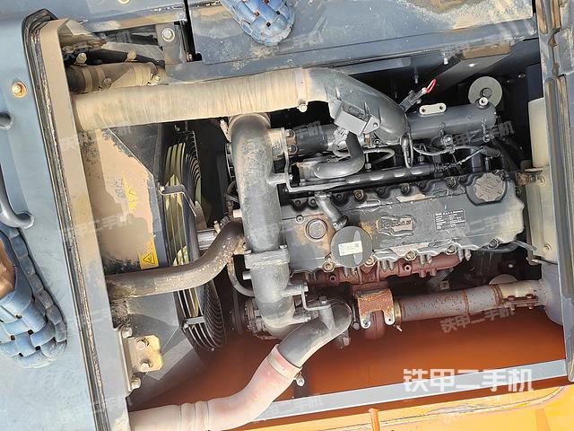 发动机整体俯视（整机外观）