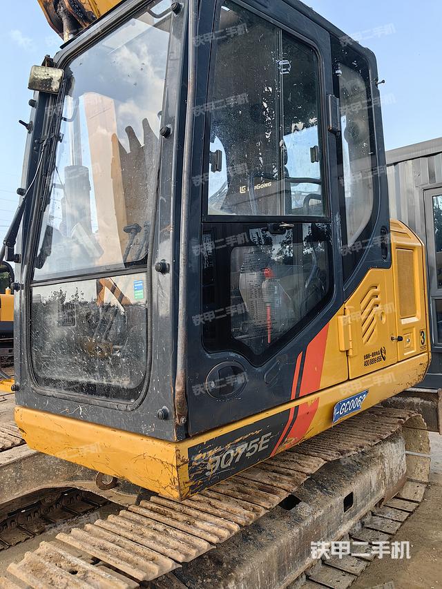 柳工CLG9075E挖掘机