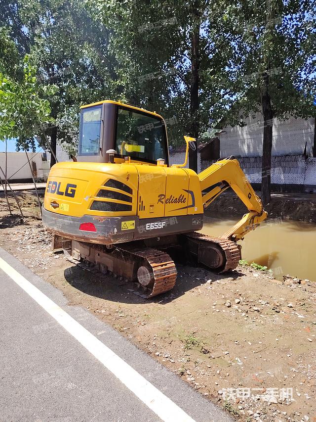 整机右后45°（整机外观）