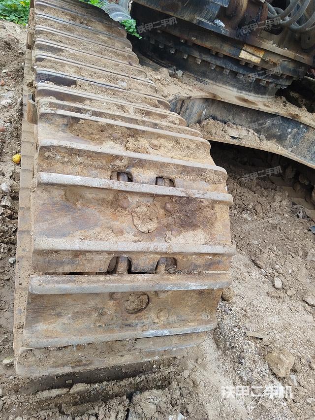 单侧履带整体（整机外观）