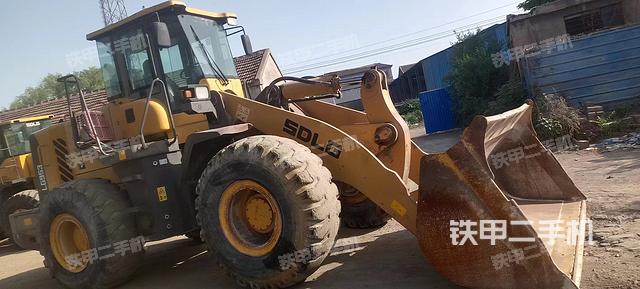 工作装置整体（整机外观及大件）