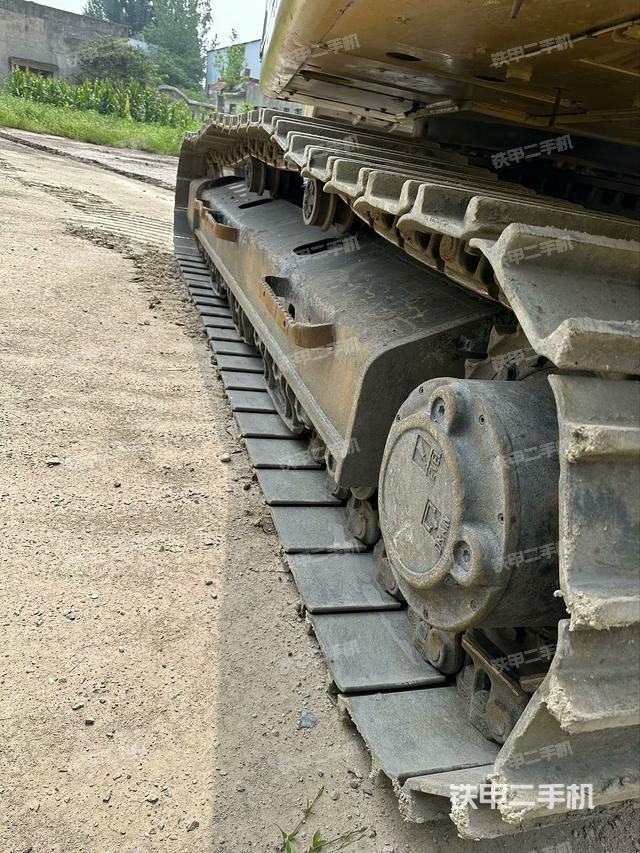 单侧履带整体（整机外观）