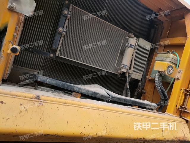 電瓶（大件艙室）