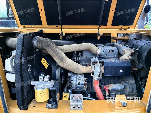 发动机整体俯视（整机外观）