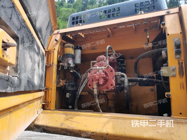 液壓泵室（大件艙室）