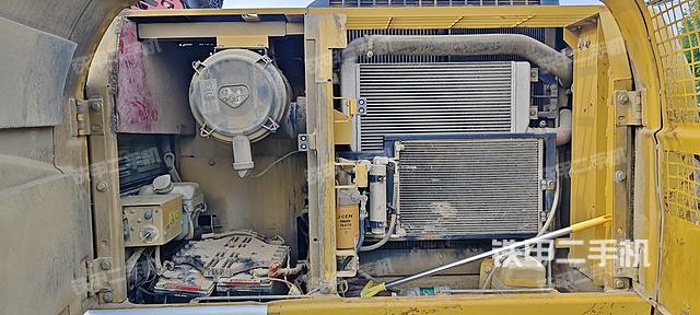 駕駛室頂部（整機(jī)外觀）