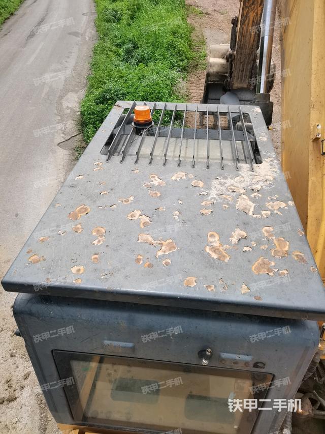 駕駛室頂部俯視（上車部件）