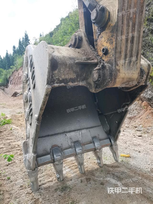 鏟斗右后整體（工作和回轉裝置）