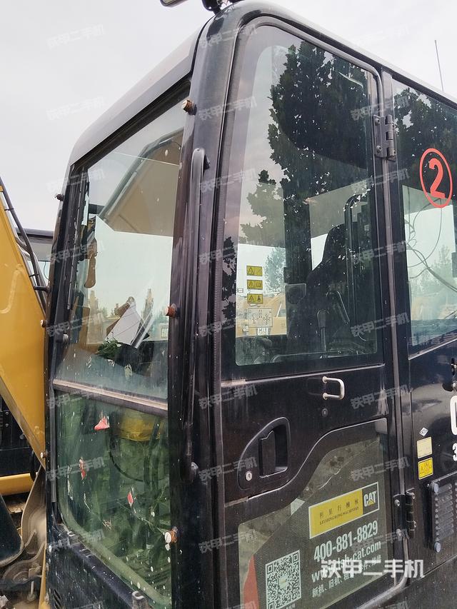 驾驶室整体（整机外观）