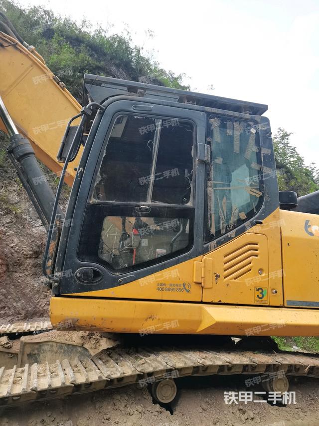 駕駛室正側（駕駛室部分）