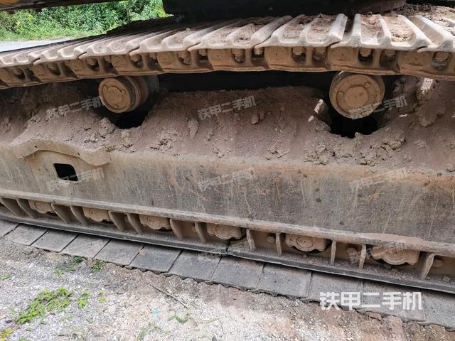 左側行走馬達蓋板（行走機構）