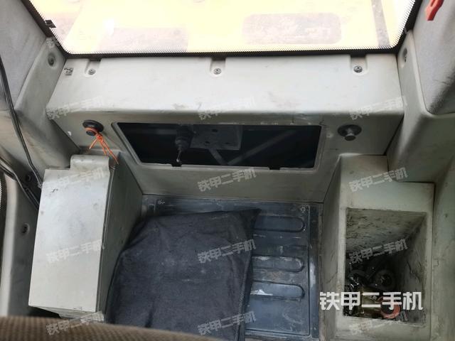 座椅后部（駕駛室部分）