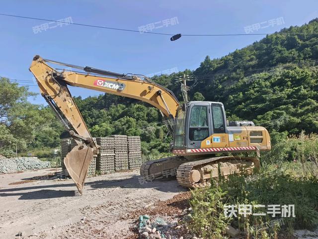 徐工XE205DA挖掘機(jī)