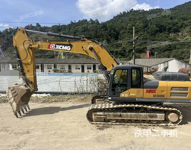 徐工XE380DK挖掘機(jī)