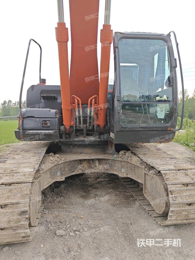 大臂油缸整體?豎拍（工作和回轉(zhuǎn)裝置）