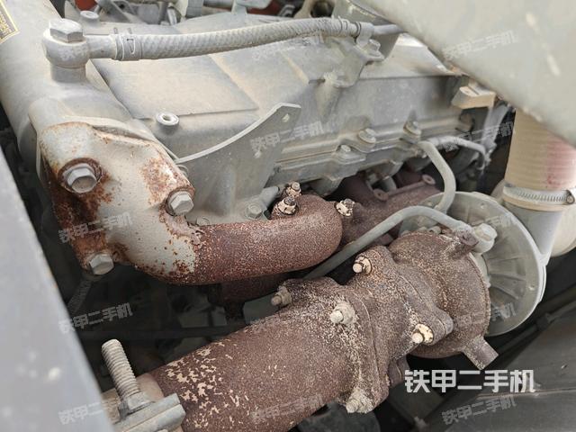 氣門室蓋螺絲特寫（上車部件）