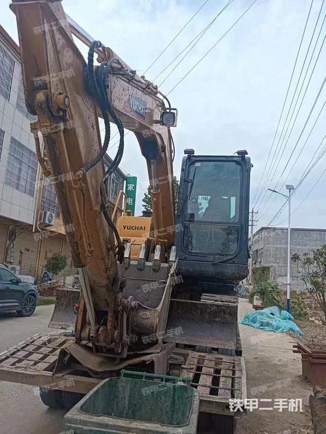 玉柴YC85-9挖掘机