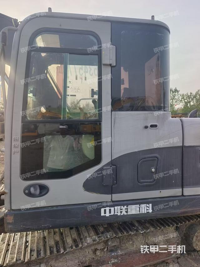 驾驶室整体（整机外观）