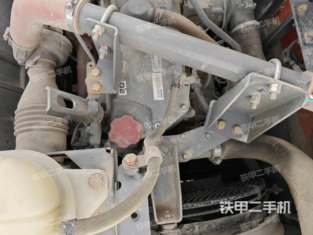 中央回轉(zhuǎn)接頭特寫（上車部件）