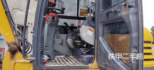 驾驶室整体（整机外观）