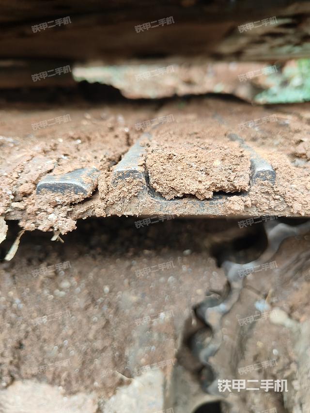 单侧履带整体（整机外观）