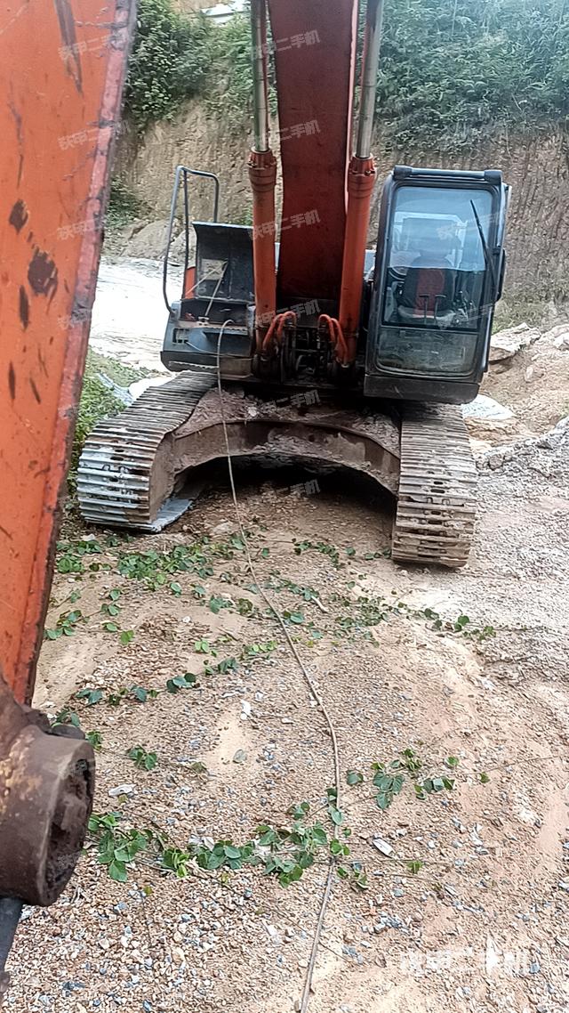 驾驶室整体（整机外观）