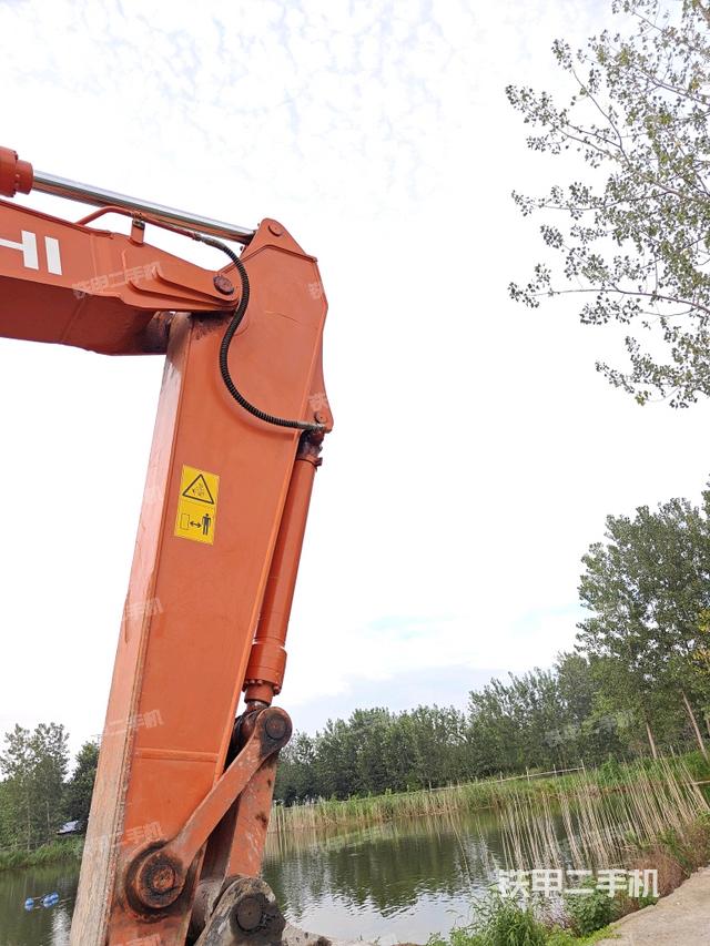 小臂整體右前（工作和回轉(zhuǎn)裝置）