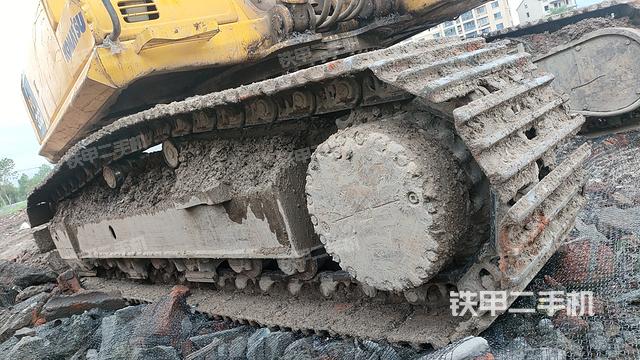 单侧履带整体（整机外观）