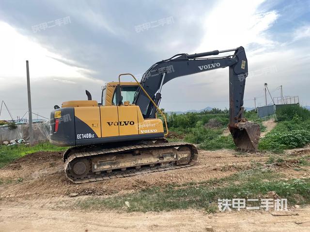 整机右后45°（整机外观）